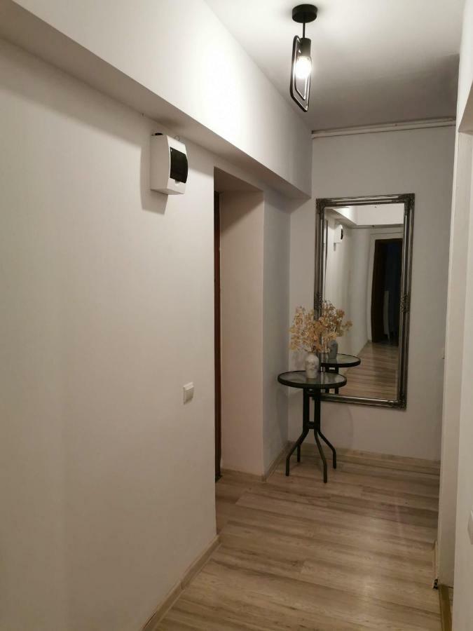 Youth Central Apartment Târgu-Mureş Exteriör bild