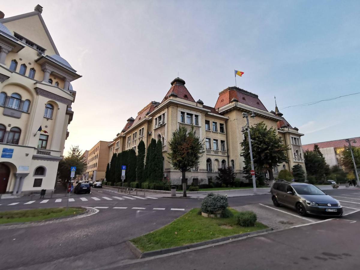 Youth Central Apartment Târgu-Mureş Exteriör bild